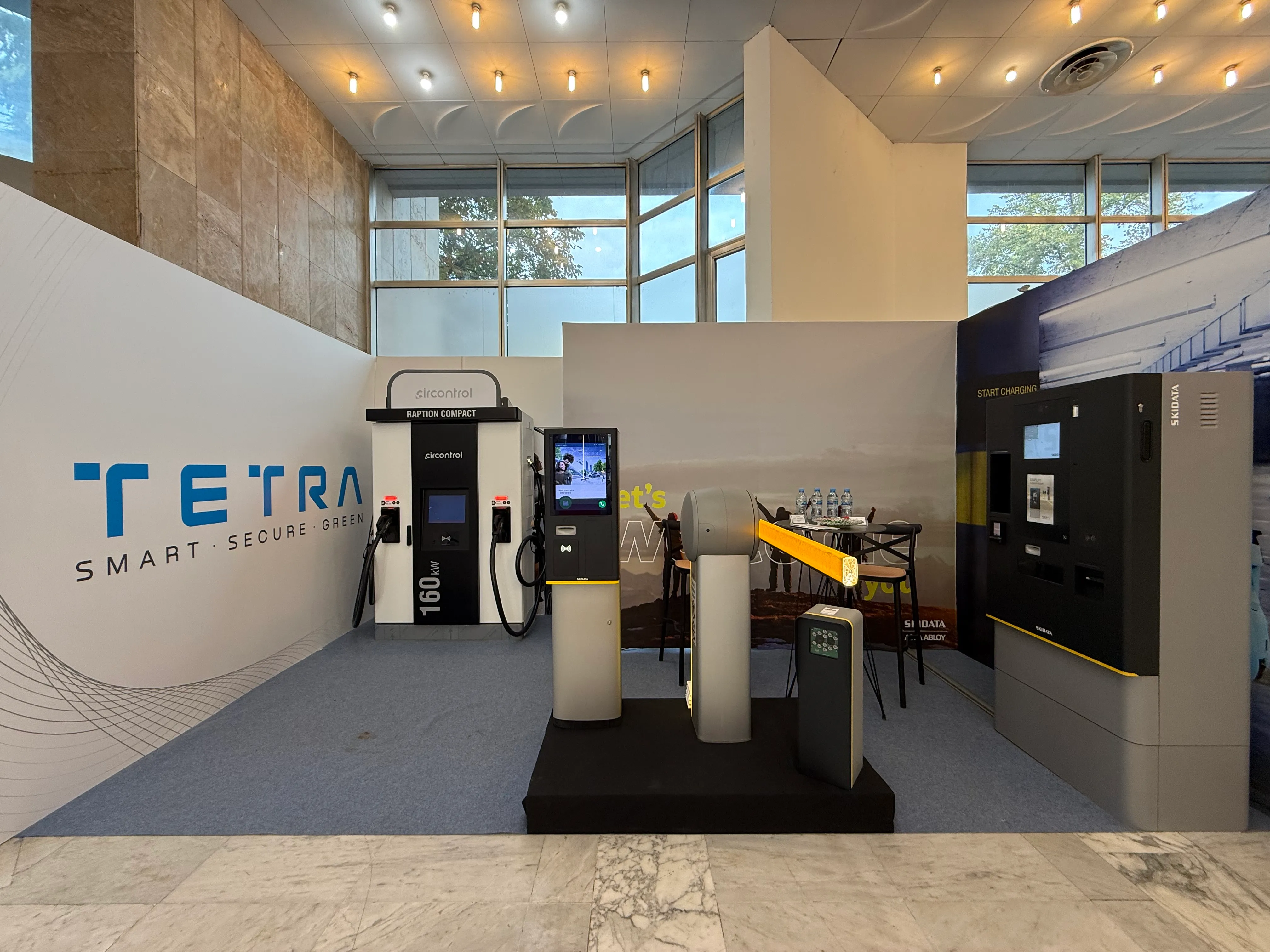 Tetra